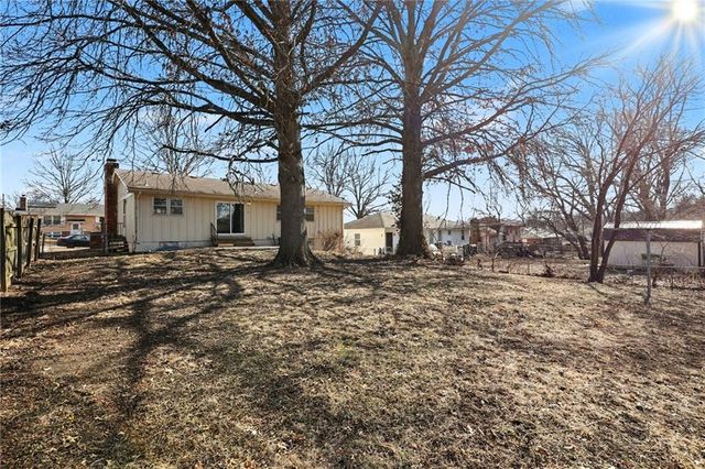 8806 Ford Avenue, Kansas City, MO 64138