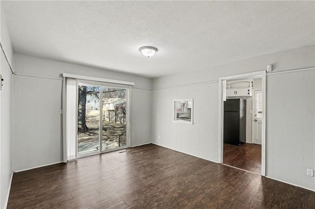 8806 Ford Avenue, Kansas City, MO 64138