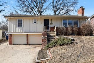 8806 Ford Avenue, Kansas City, MO 64138