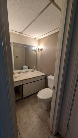 556 E Avenue J B, Grand Prairie, TX 75050
