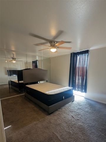 556 E Avenue J B, Grand Prairie, TX 75050
