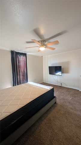 556 E Avenue J B, Grand Prairie, TX 75050