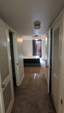 556 E Avenue J B, Grand Prairie, TX 75050