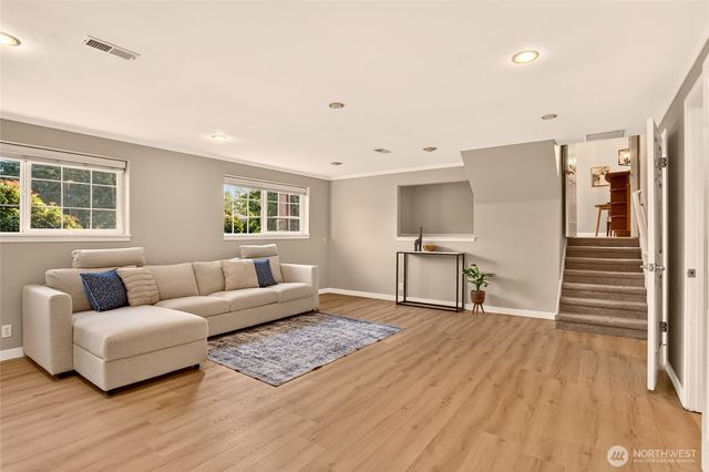 6229 NE 196th Street, Kenmore, WA 98028