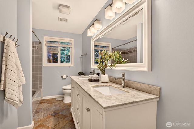 6229 NE 196th Street, Kenmore, WA 98028