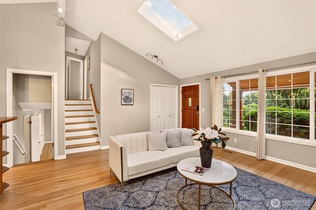 6229 NE 196th Street, Kenmore, WA 98028