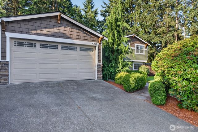 6229 NE 196th Street, Kenmore, WA 98028