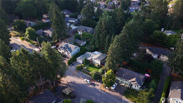 6229 NE 196th Street, Kenmore, WA 98028