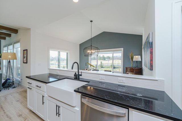 17652 Jett Circle SE, Prior Lake, MN 55372