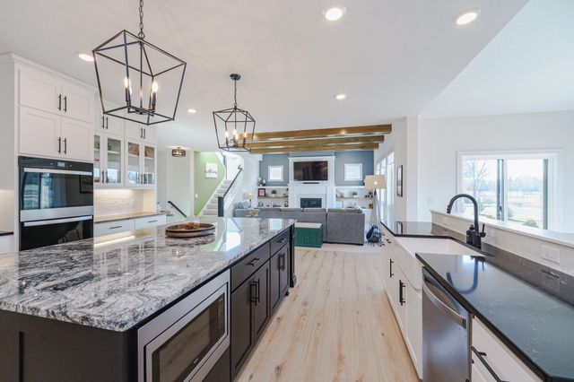 17652 Jett Circle SE, Prior Lake, MN 55372