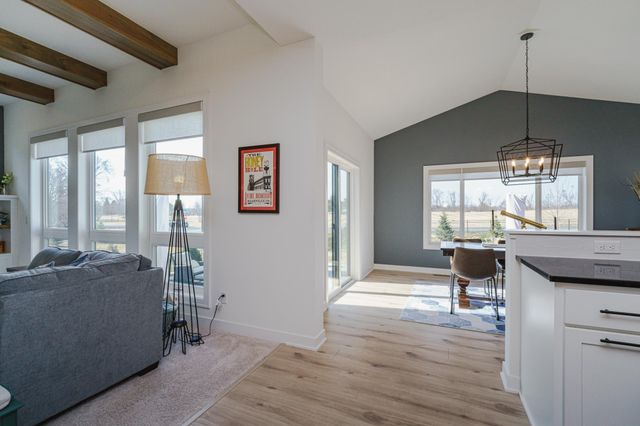 17652 Jett Circle SE, Prior Lake, MN 55372