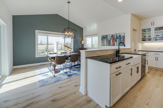 17652 Jett Circle SE, Prior Lake, MN 55372