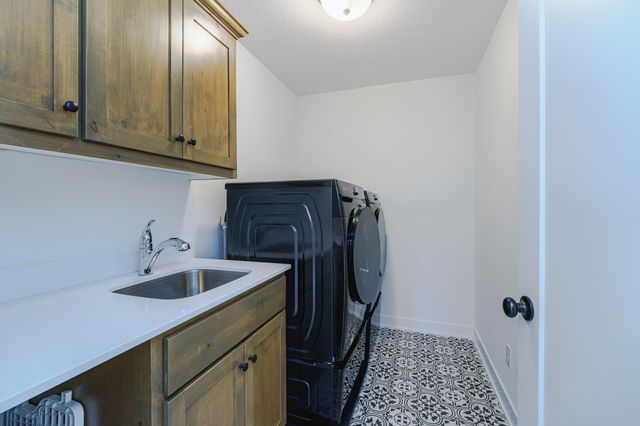 17652 Jett Circle SE, Prior Lake, MN 55372