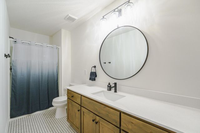 17652 Jett Circle SE, Prior Lake, MN 55372