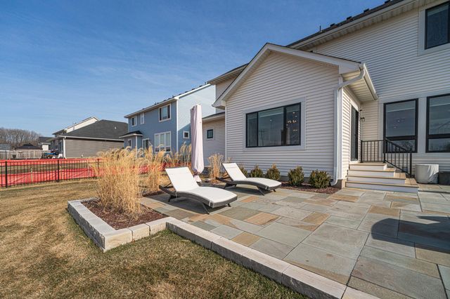 17652 Jett Circle SE, Prior Lake, MN 55372