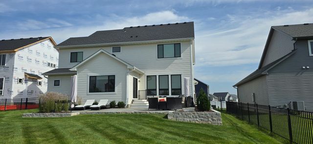 17652 Jett Circle SE, Prior Lake, MN 55372