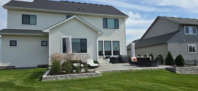 17652 Jett Circle SE, Prior Lake, MN 55372