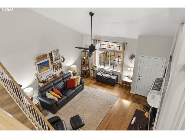 3588 WESTLEIGH St, Eugene, OR 97405