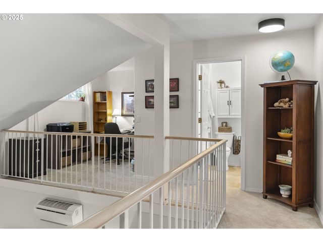 3588 WESTLEIGH St, Eugene, OR 97405