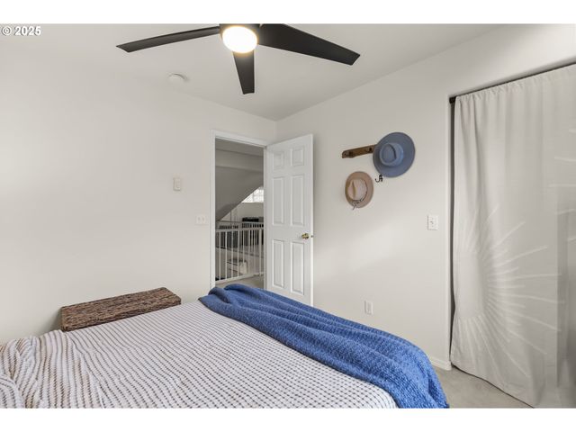 3588 WESTLEIGH St, Eugene, OR 97405