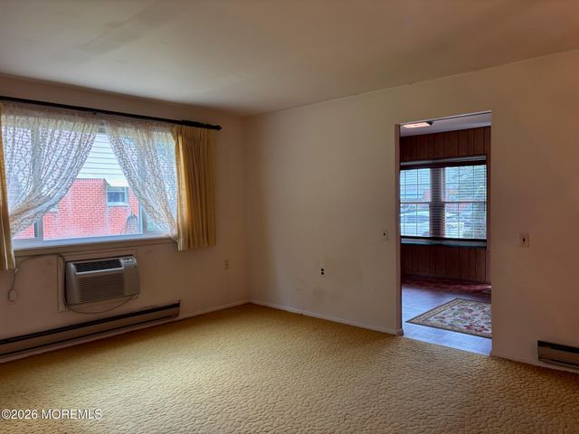 136 Hudson Parkway B, Whiting, NJ 08759
