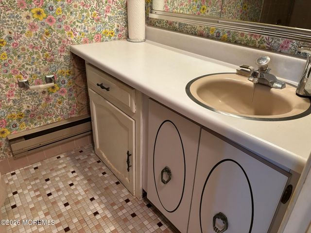 136 Hudson Parkway B, Whiting, NJ 08759