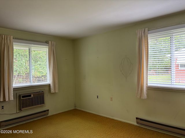 136 Hudson Parkway B, Whiting, NJ 08759
