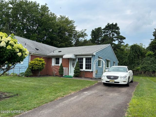 136 Hudson Parkway B, Whiting, NJ 08759