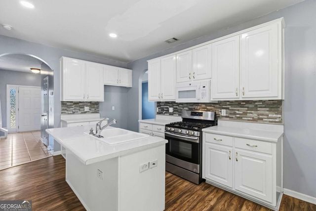 117 RENDITION Drive, Mcdonough, GA 30253