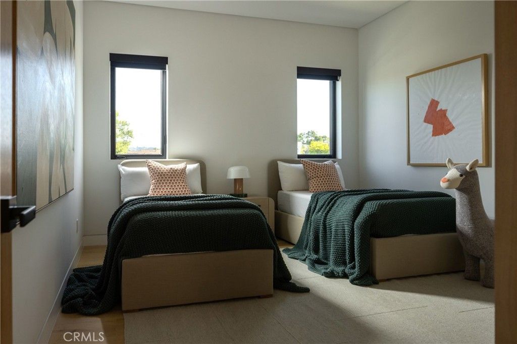 Image 26 of property listing at 5109 Bluebell Avenue, Valley Village, CA 91607