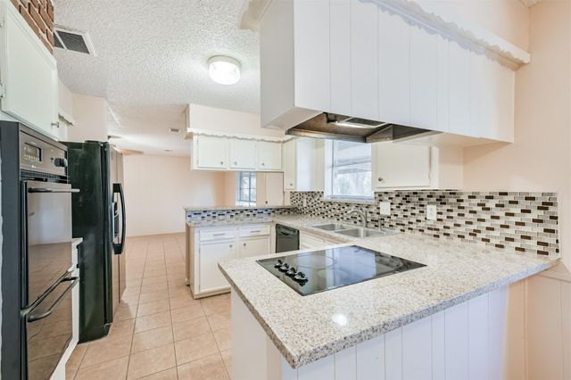 1509 Newport Boulevard, League City, TX 77573
