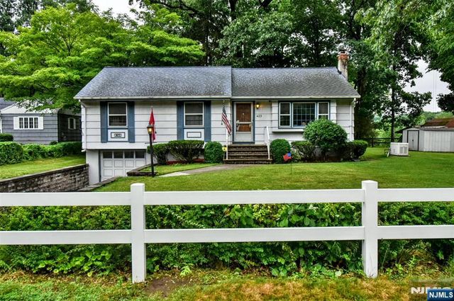 423 W Oakland Avenue, Oakland, NJ 07436