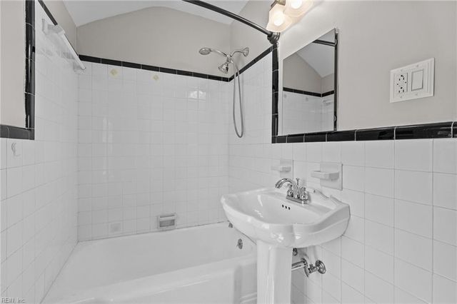 1331 Surrey CRST, Norfolk, VA 23508