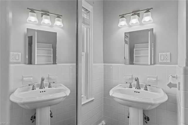 1331 Surrey CRST, Norfolk, VA 23508