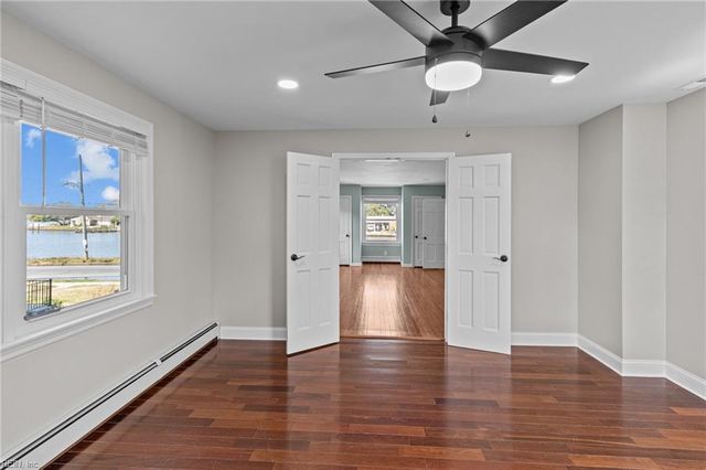 1331 Surrey CRST, Norfolk, VA 23508