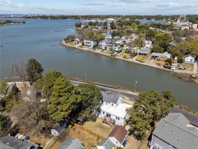 1331 Surrey CRST, Norfolk, VA 23508