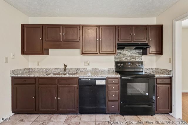 699 Prestige Boulevard, Fayetteville, NC 28314