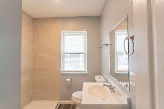 127 Carroll St, Aliquippa, PA 15001