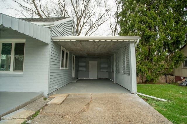 127 Carroll St, Aliquippa, PA 15001