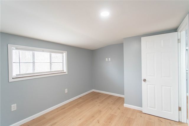 127 Carroll St, Aliquippa, PA 15001