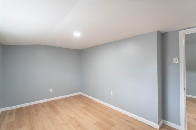 127 Carroll St, Aliquippa, PA 15001