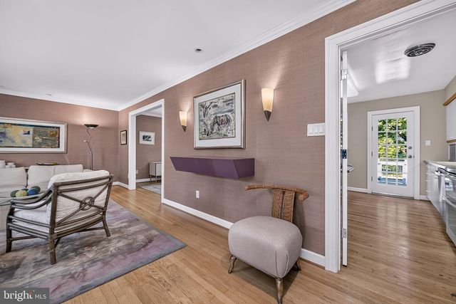 9906 HOLMHURST RD, Bethesda, MD 20817