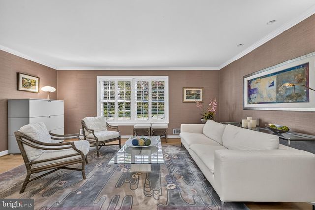 9906 HOLMHURST RD, Bethesda, MD 20817