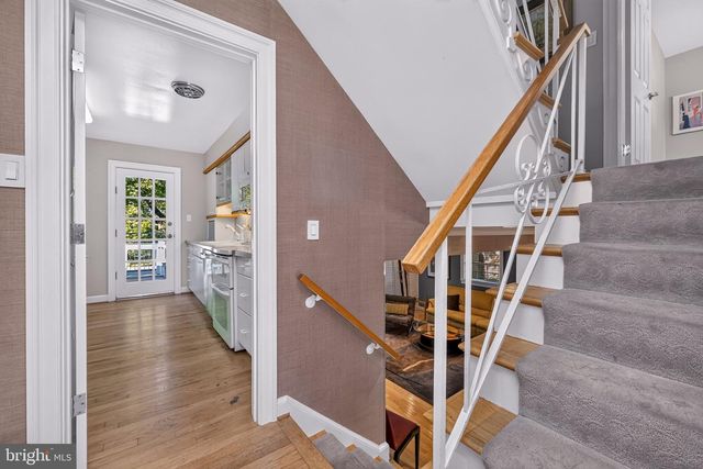 9906 HOLMHURST RD, Bethesda, MD 20817