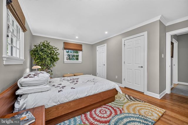9906 HOLMHURST RD, Bethesda, MD 20817