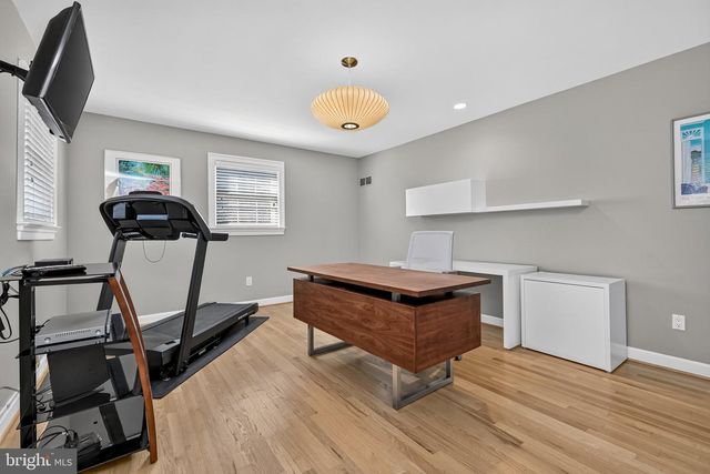 9906 HOLMHURST RD, Bethesda, MD 20817
