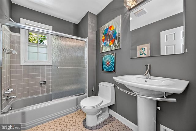 9906 HOLMHURST RD, Bethesda, MD 20817