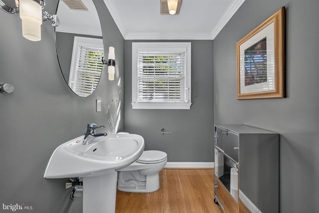 9906 HOLMHURST RD, Bethesda, MD 20817