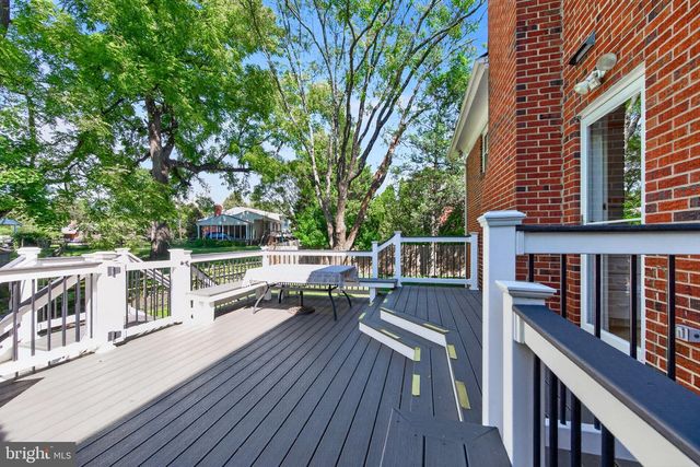 9906 HOLMHURST RD, Bethesda, MD 20817