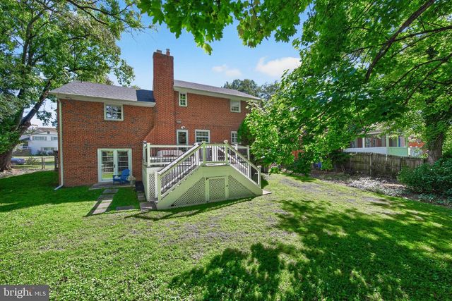 9906 HOLMHURST RD, Bethesda, MD 20817